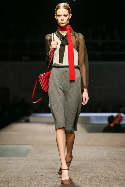 Look 34